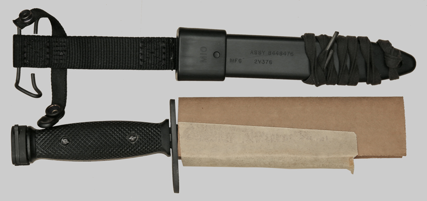 Image of Ontario Knife Co. 1988 Contract M10 Scabbard Packaged With M7 Bayonet.